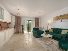 Baneasa Apartament cu gradina in zona Erou Iancu Nicolae